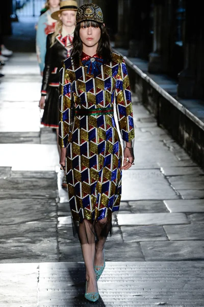 Look 84